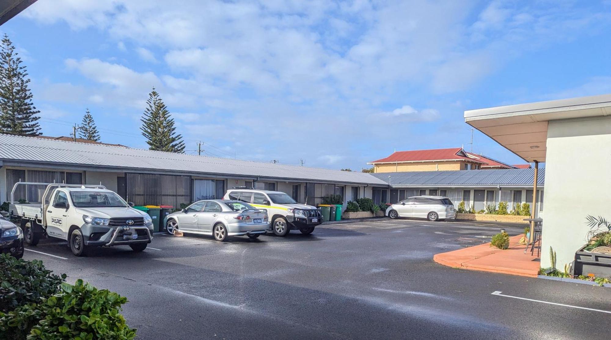 Ocean Drive Motel Bunbury Eksteriør bilde